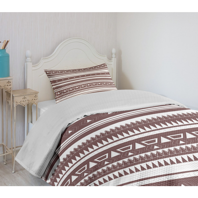 Geometrical Design Bedspread Set