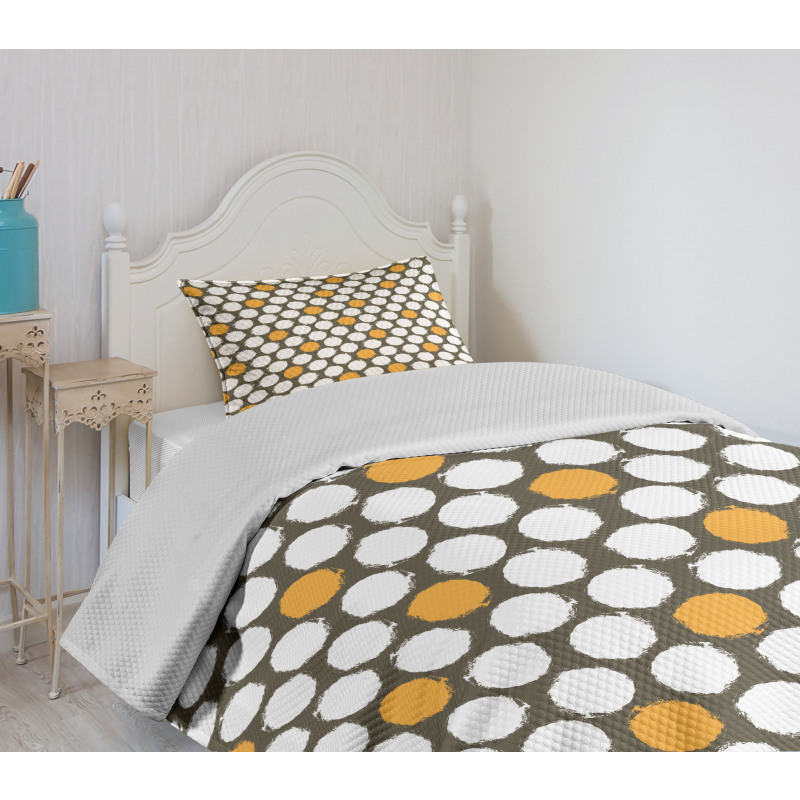 Bicolor Grunge Style Dots Bedspread Set