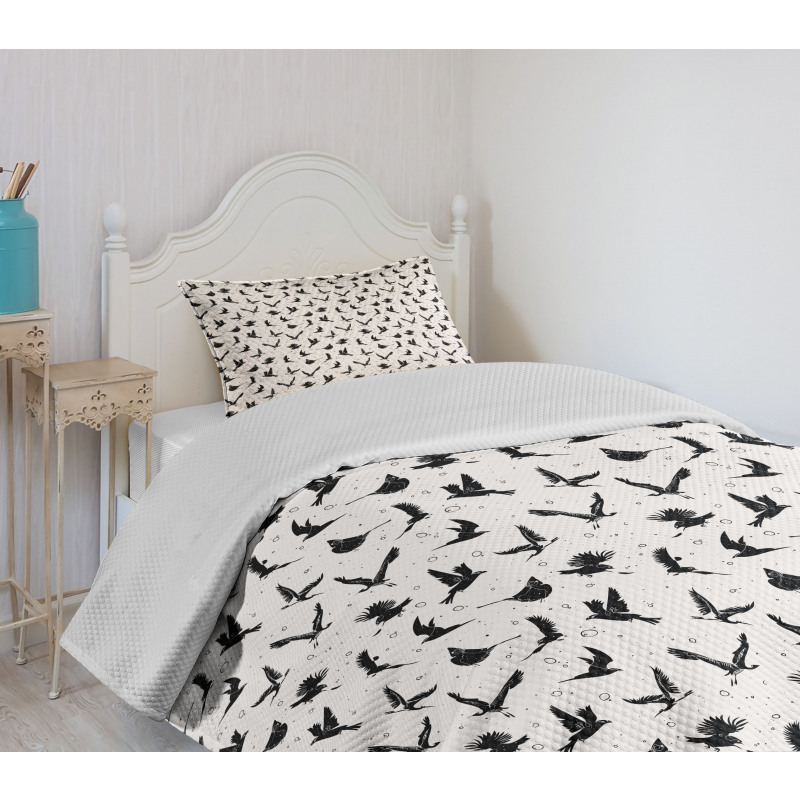 Crane and Pigeon Eagle Bedspread Set