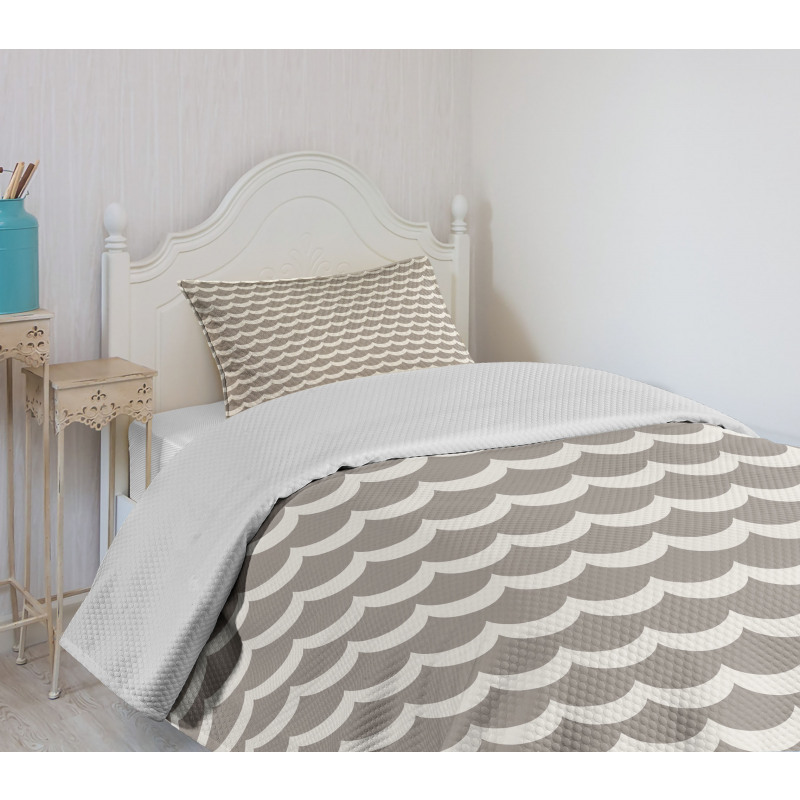 Fish Scale Wavy Rows Bedspread Set