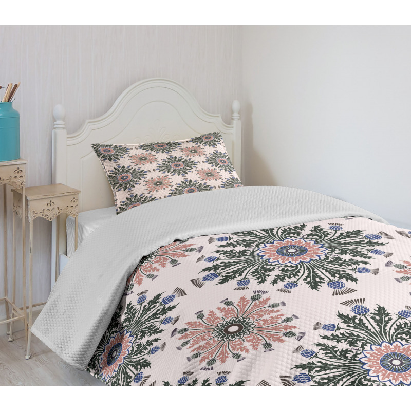 Ornament Print Bedspread Set