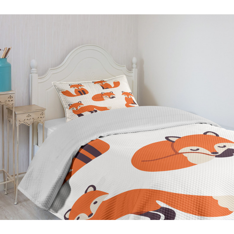 Simple Style Cartoon Animals Bedspread Set