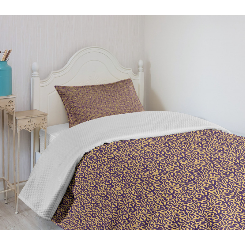 Damask Old Vine Motifs Bedspread Set