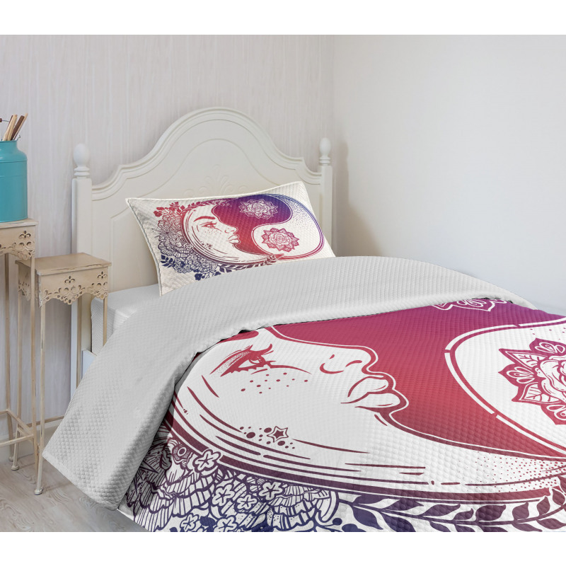 Oriental Crescent Moon Bedspread Set