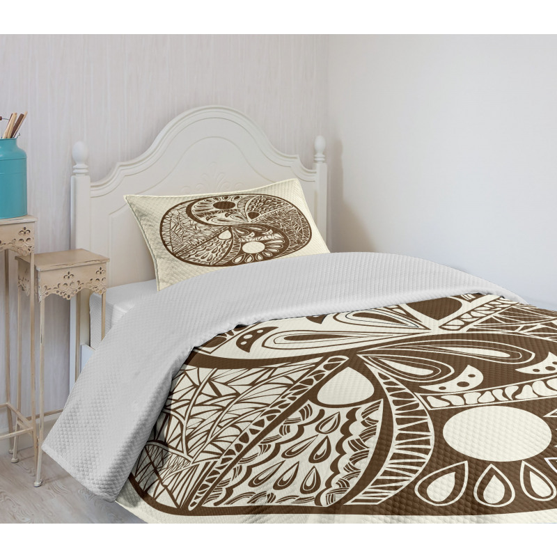 Abstract Hand-Drawn Bedspread Set