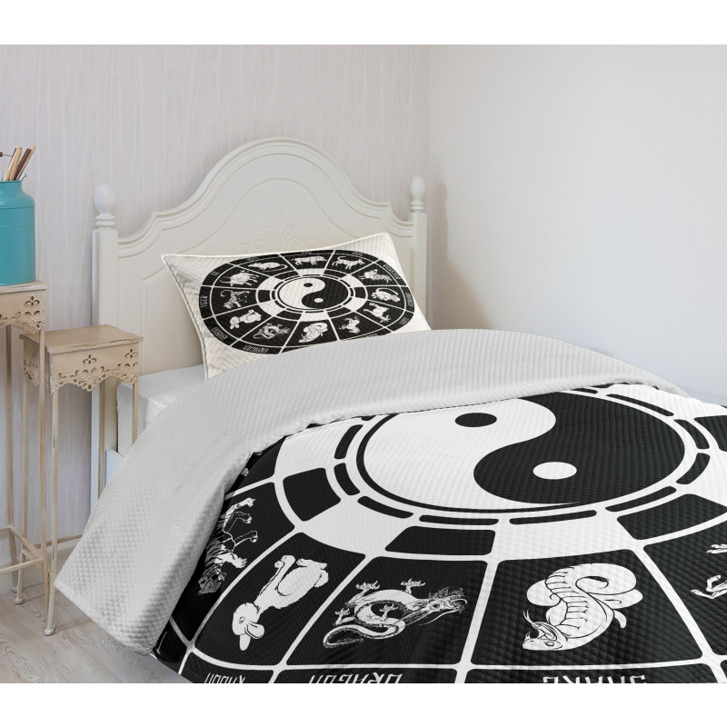 Chinese Horoscope Wheel Bedspread Set