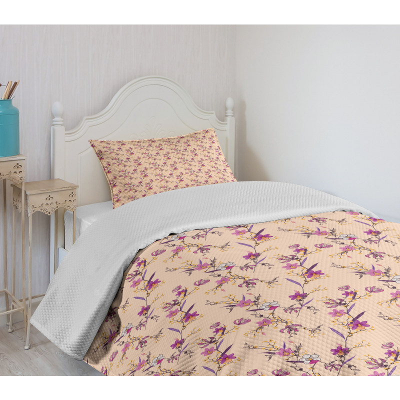 Delicate Exotic Flowers Bedspread Set