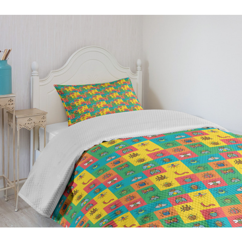 Cartoon Bugs in Square Bedspread Set