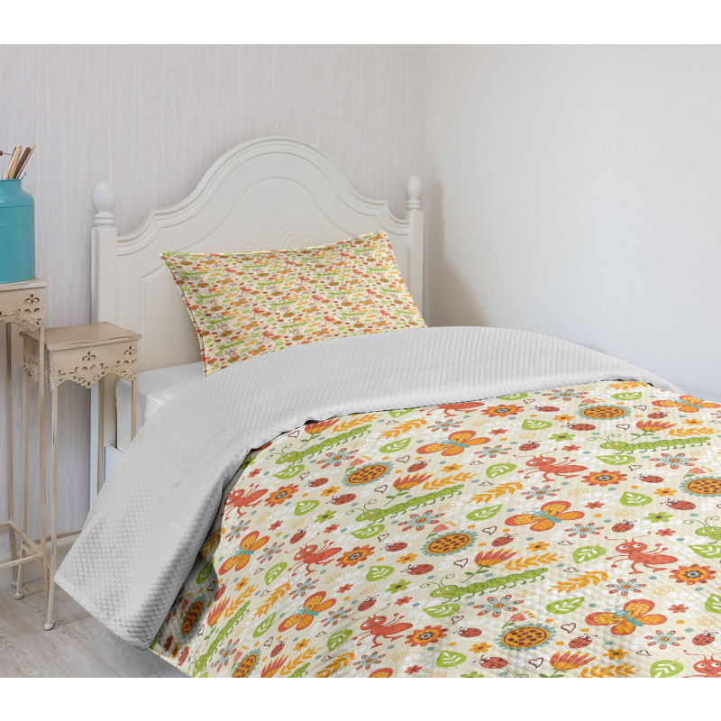 Jolly Cartoon Ant Flower Bedspread Set