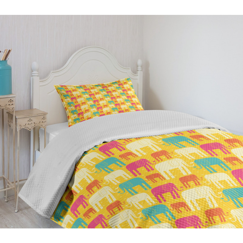 Colorful Doodle Animal Bedspread Set