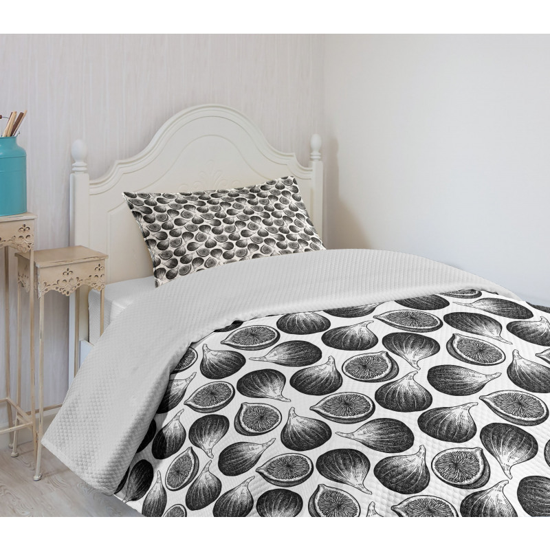 Engraving Style Figs Bedspread Set