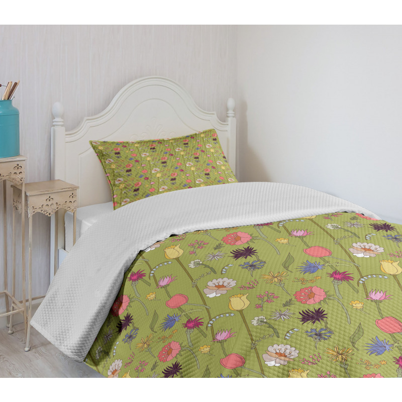 Messy Flowers on Green Bedspread Set