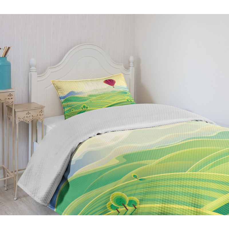 Peaceful Summer Field Bedspread Set