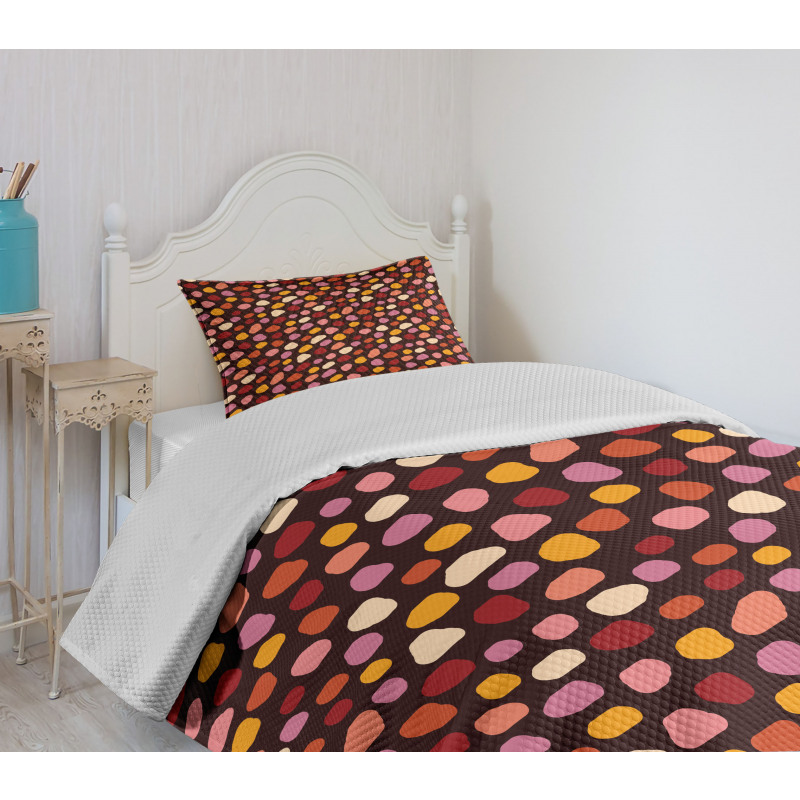 Deformed Spot Shapes Bedspread Set