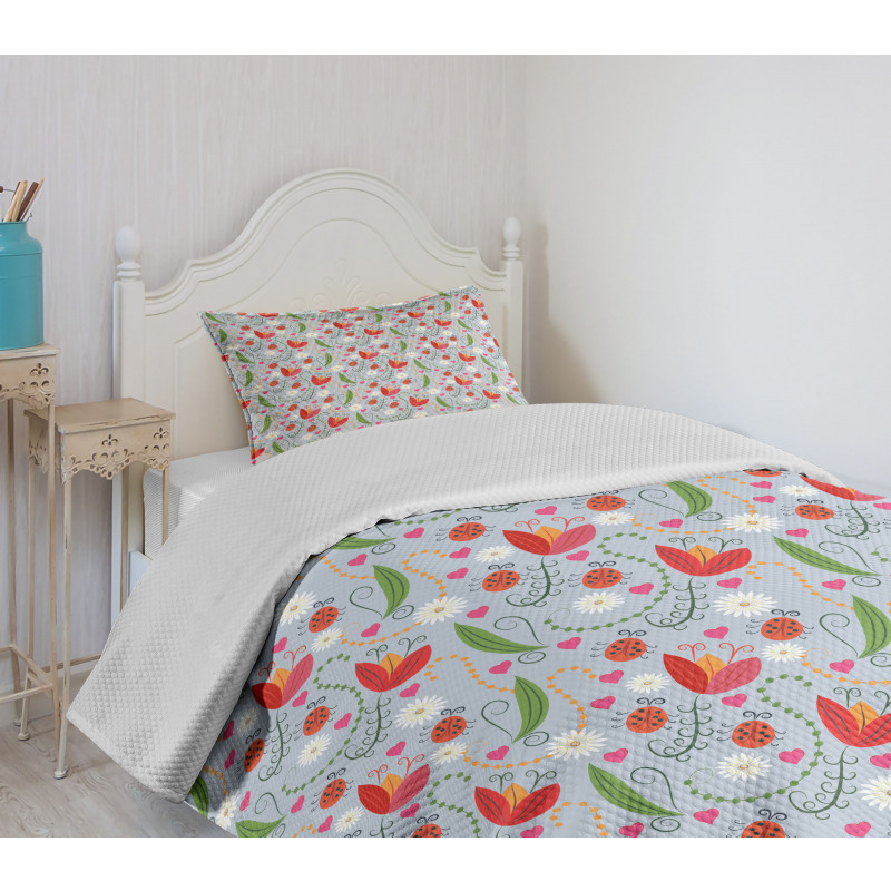 Romantic Tulip Daisy Bedspread Set