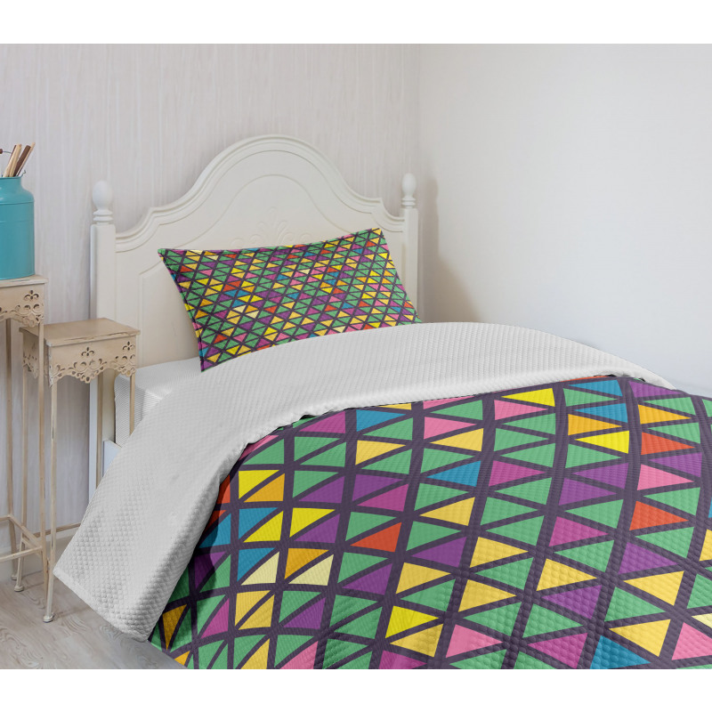 Grid Mosaic Triangles Bedspread Set