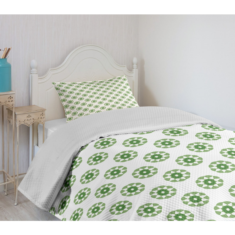 Concentric Arcs Bedspread Set