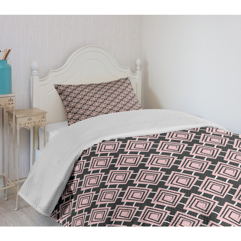 Maze-look Rhombuses Bedspread Set