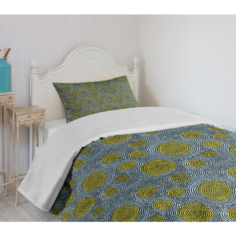 Circular Movement Dot Bedspread Set