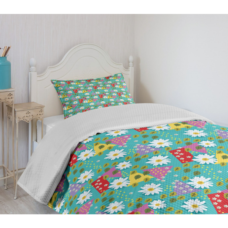 Blossoming Daisies Leaves Bedspread Set