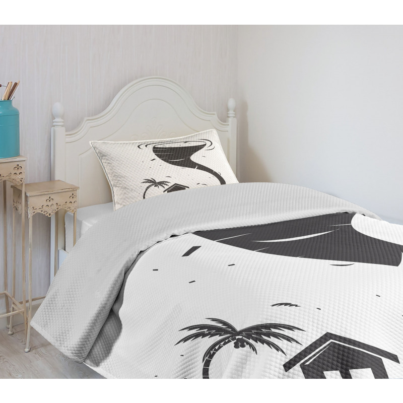 Hurricane and Little House Bedspread Set