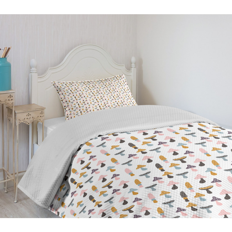 Colorful Porcini Cartoon Bedspread Set