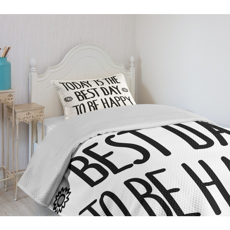 Hand-drawn Flowers Text Bedspread Set