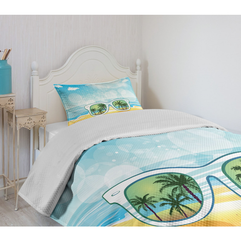 Sunglasses Reflection Tree Bedspread Set