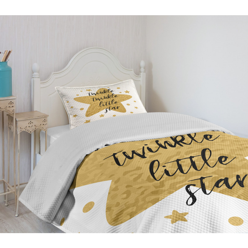 Grungy Style Retro Lettering Bedspread Set