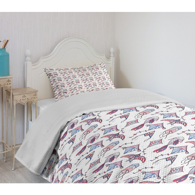 Fish Bird and Rhombus Shapes Bedspread Set