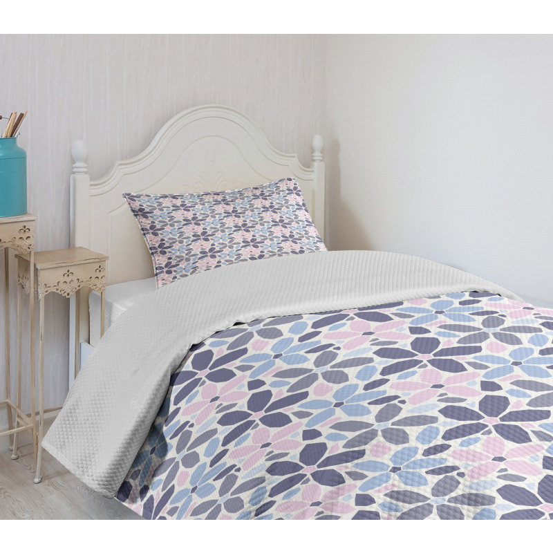 Polygonal Pastel Tone Petals Bedspread Set