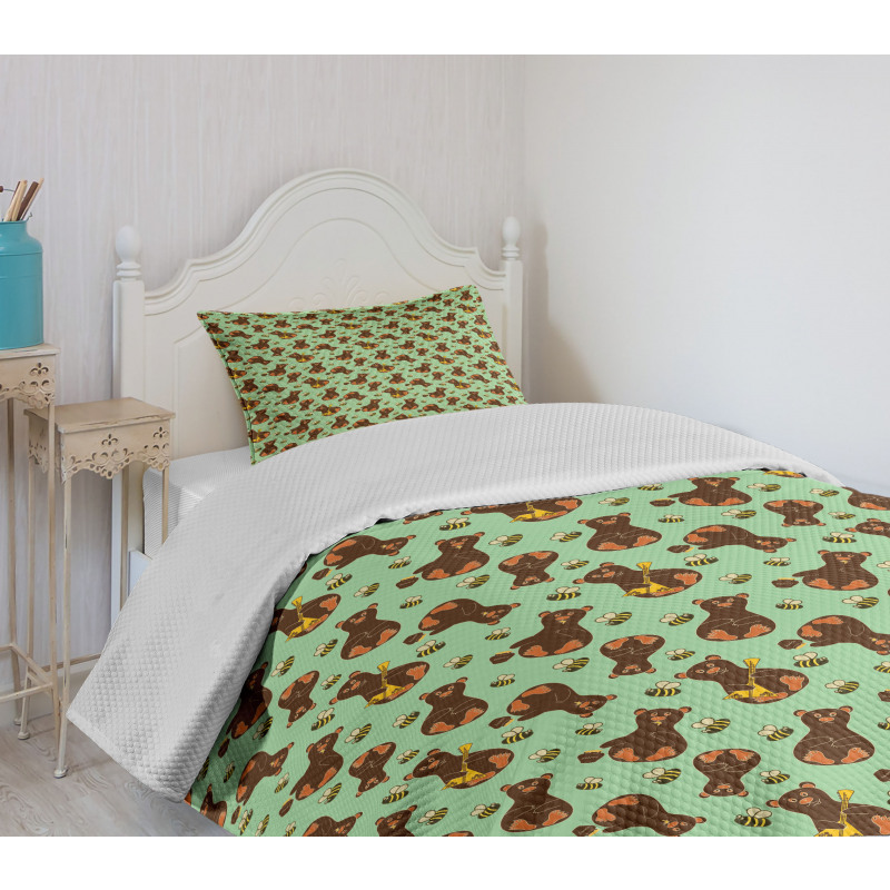 Cartoon Bees and Bears Honey Bedspread Set