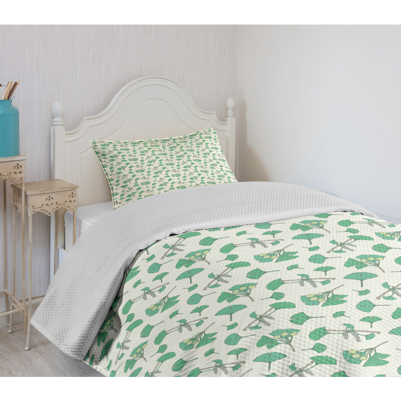 Berries Leaves Botanical Bedspread Set