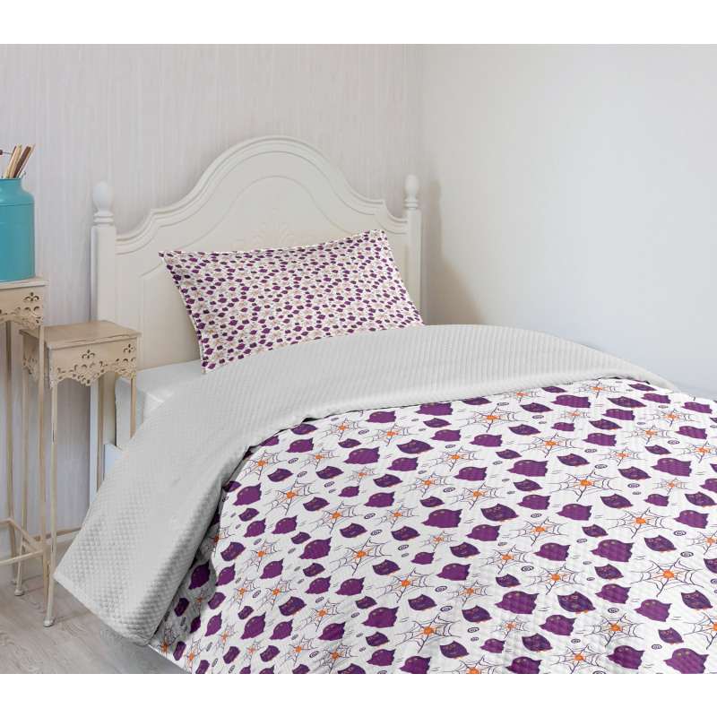 Owl and Spider Webs Bedspread Set