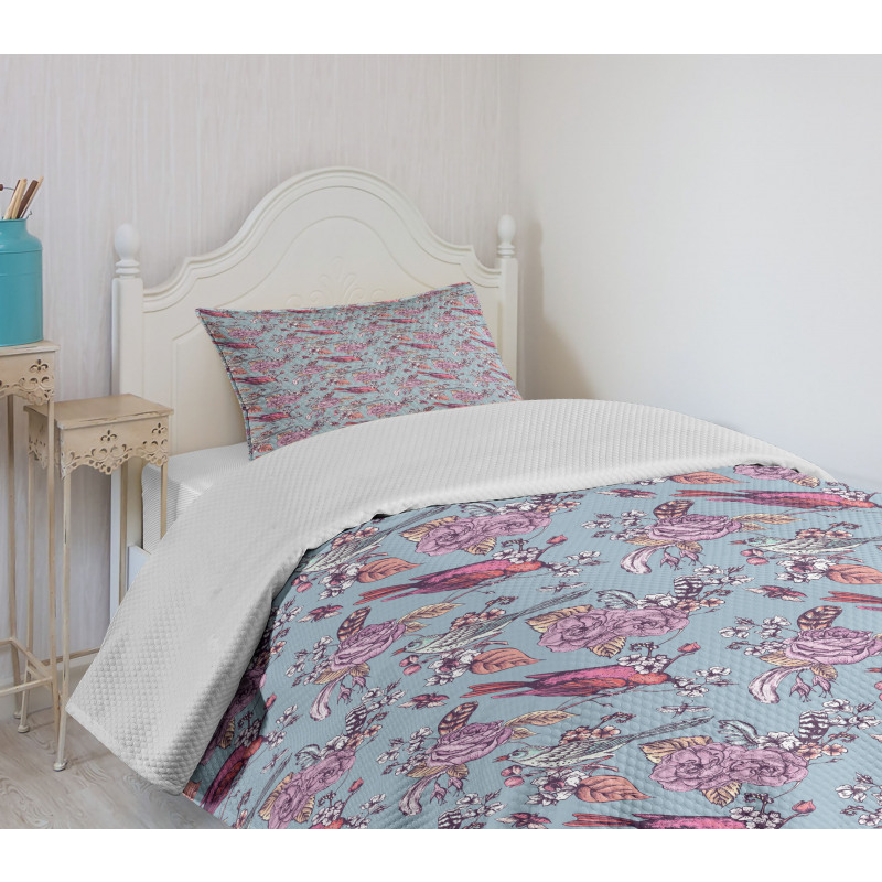 Perching Birds and Flowers Bedspread Set