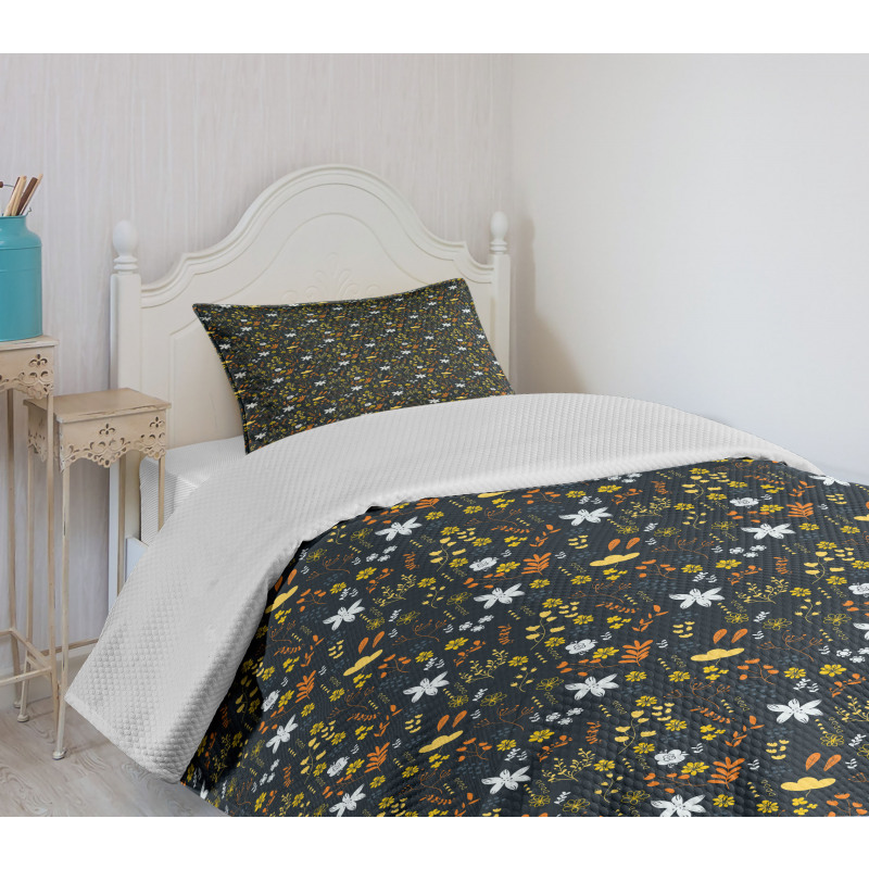 Childish Doodle Blossoms Bedspread Set