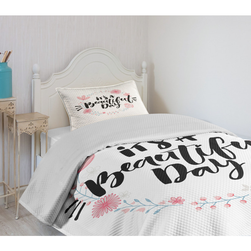 Floral Wreath Modern Text Bedspread Set