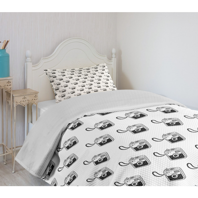 Doodle Retro Photo Devices Bedspread Set