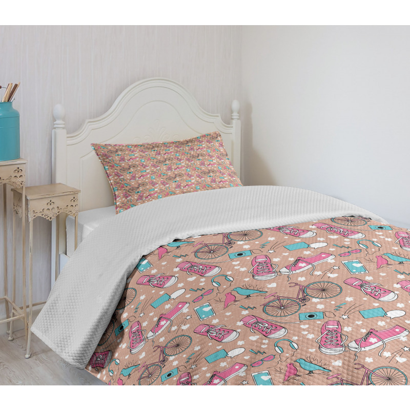 Love Birds Shoes and Hearts Bedspread Set