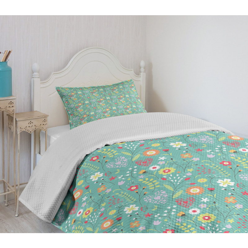 Tulips Daisy Lily Blooms Bedspread Set