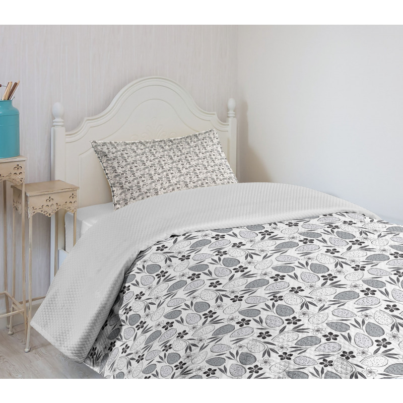 Blossoming Flowers Theme Bedspread Set