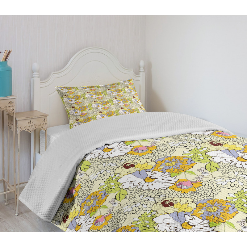 Spring and Summer Flowers Bedspread Set