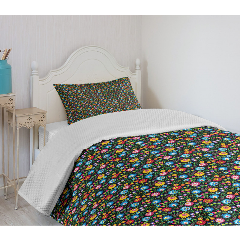 Colorful Blooming Petals Bedspread Set