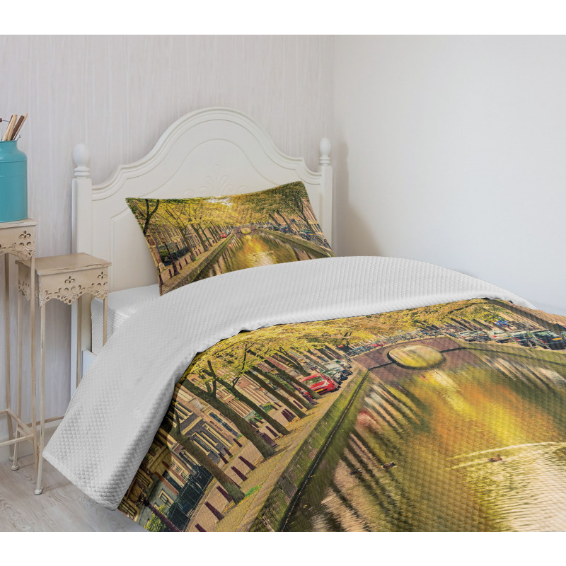 Bridge over Canal Holland Bedspread Set