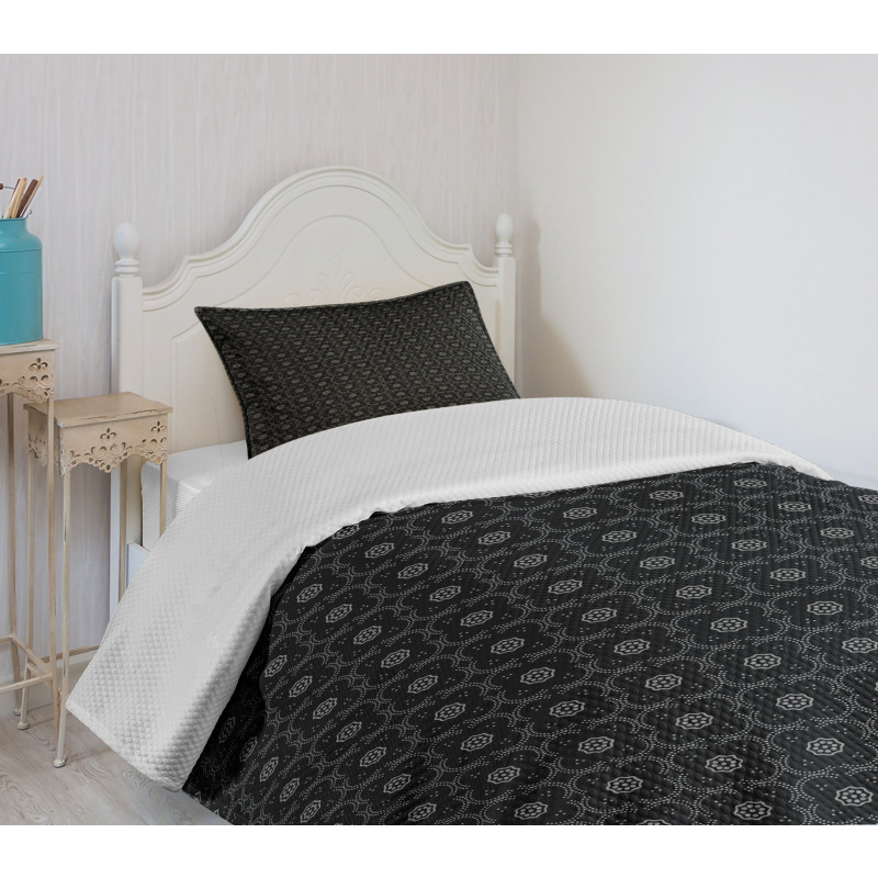 Dotted Curvy Mosaic Motifs Bedspread Set