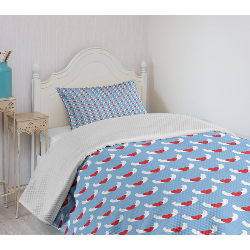 Symmetric Simple Hearts Bedspread Set