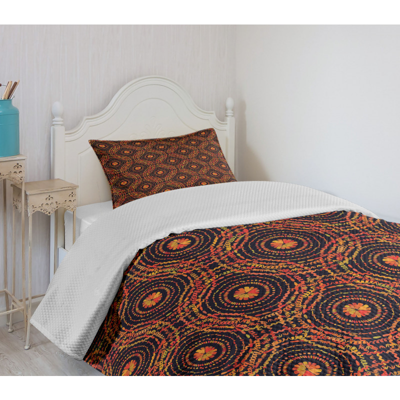 Abstract Circles and Flora Bedspread Set