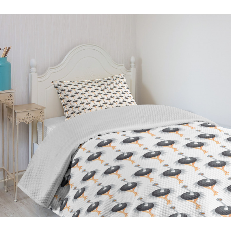 Female Dancing Bird Bedspread Set