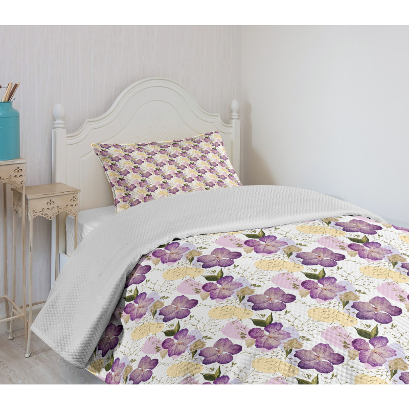 Tropical Blossom Feminine Bedspread Set