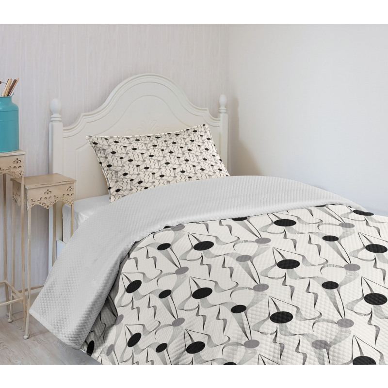 Streamlines and Circles Bedspread Set